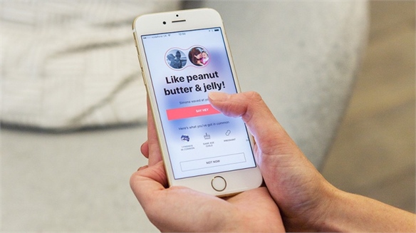 Peanut: Social Networking for Moms