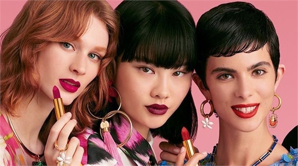 Luxe Lipsticks: Fashion Brands Revive Heirloom Make-Up