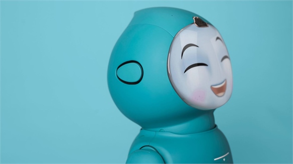 Kids’ AI Companion Robot Boosts Development 